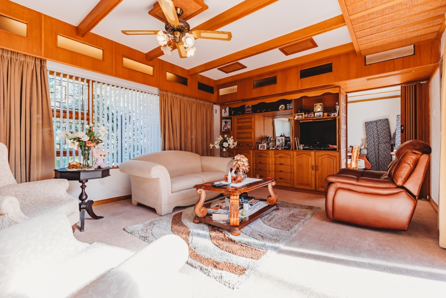 5 Bedroom Property for Sale in Heatherlands Western Cape